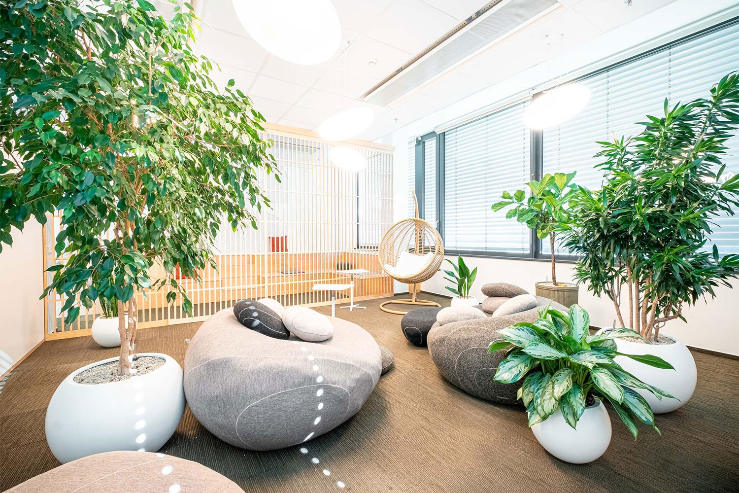巧用家具与色彩塑造新型办公空间——AM